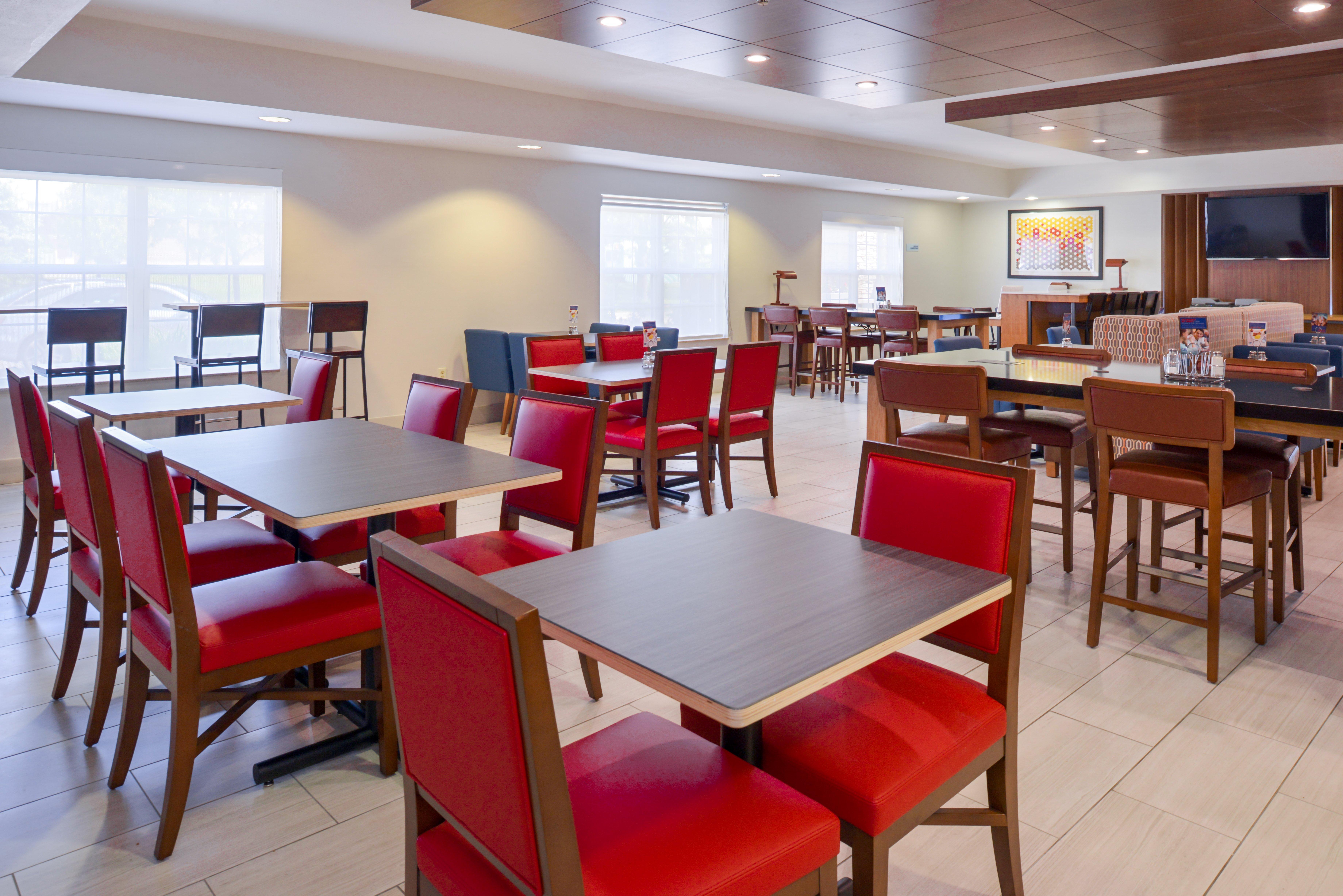 Holiday Inn Express Hotel & Suites Southfield - Detroit, An Ihg Hotel Exterior photo