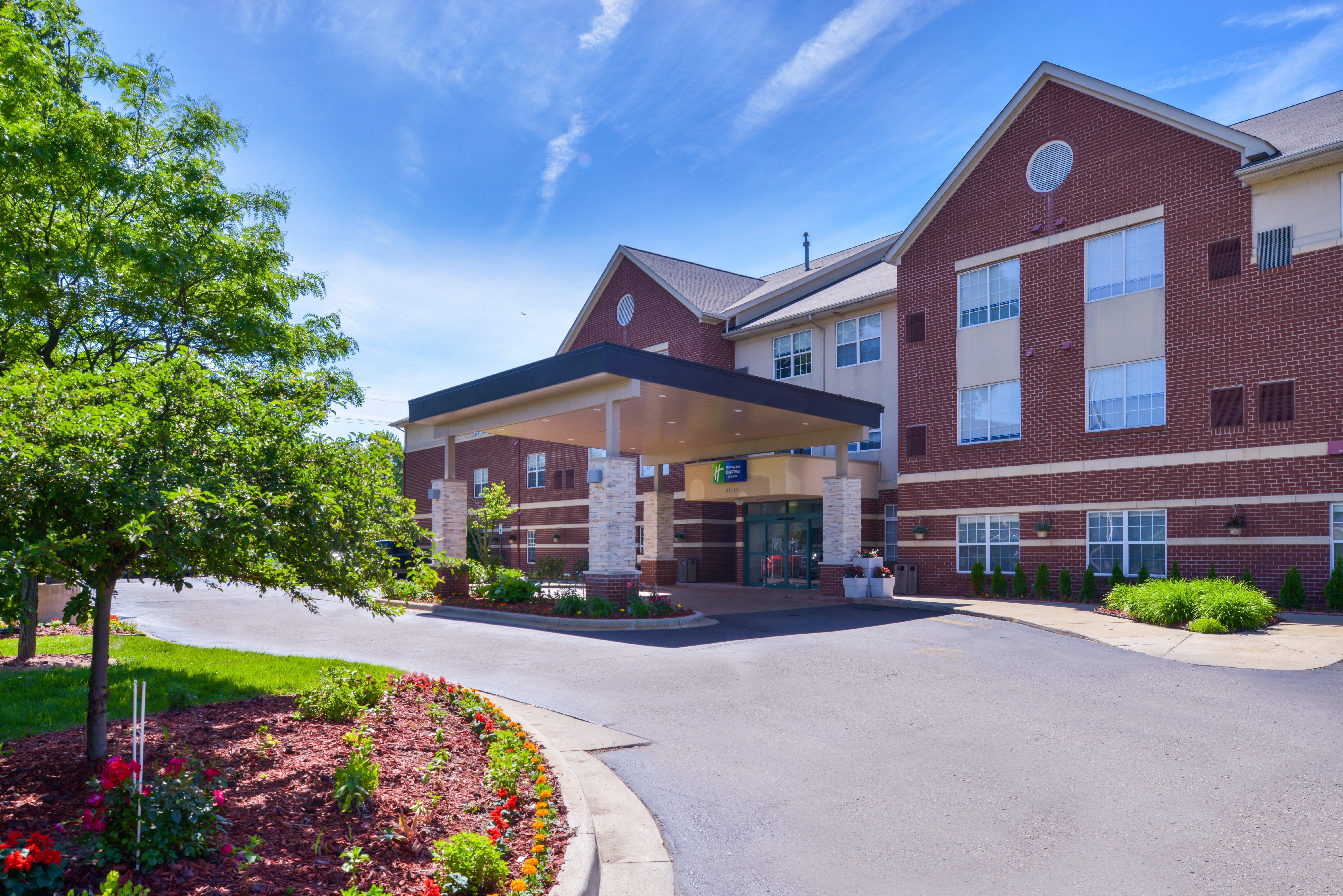 Holiday Inn Express Hotel & Suites Southfield - Detroit, An Ihg Hotel Exterior photo