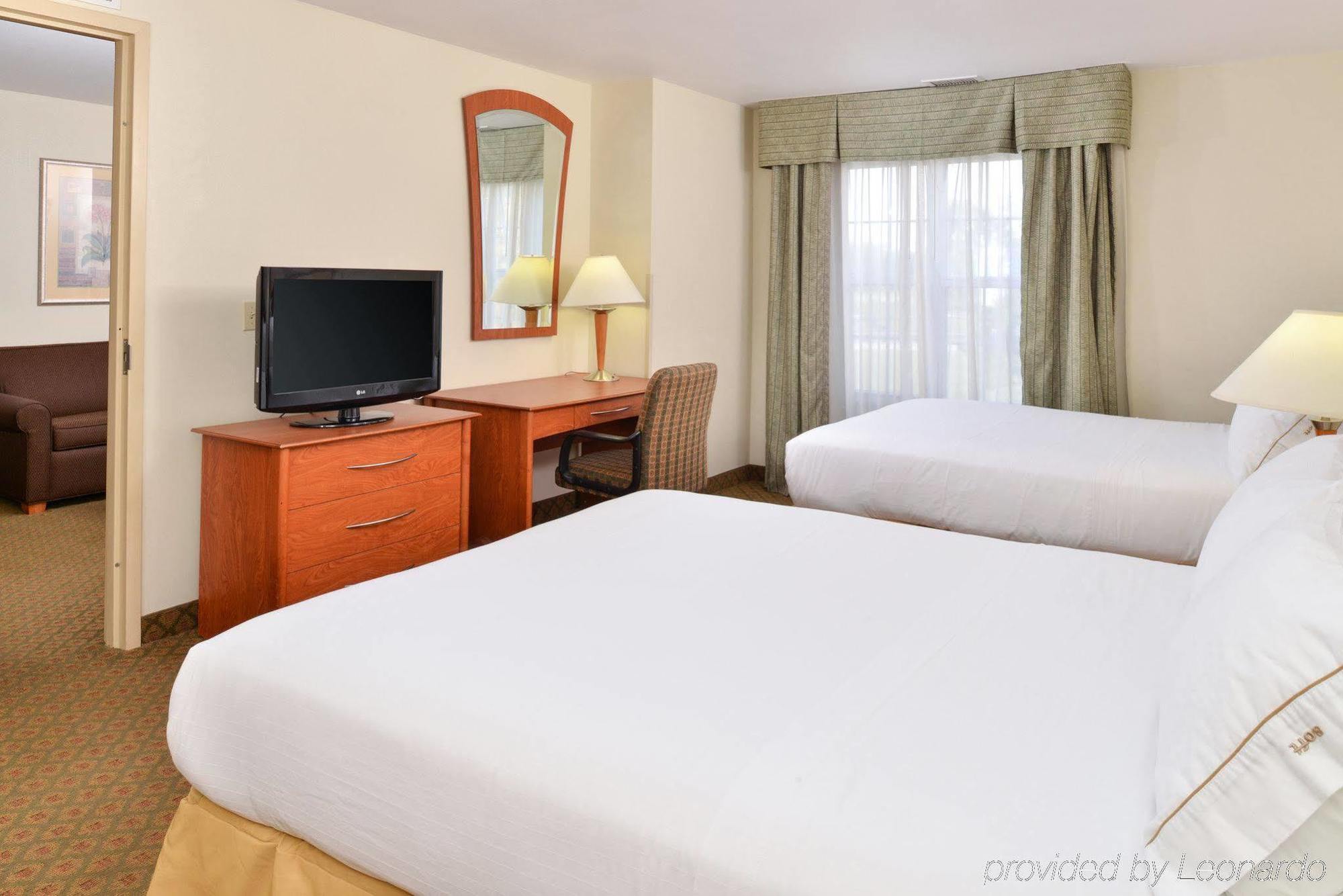 Holiday Inn Express Hotel & Suites Southfield - Detroit, An Ihg Hotel Exterior photo