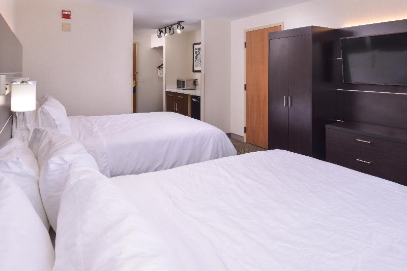 Holiday Inn Express Hotel & Suites Southfield - Detroit, An Ihg Hotel Exterior photo